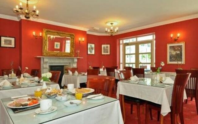 Waterloo Townhouse & Suites