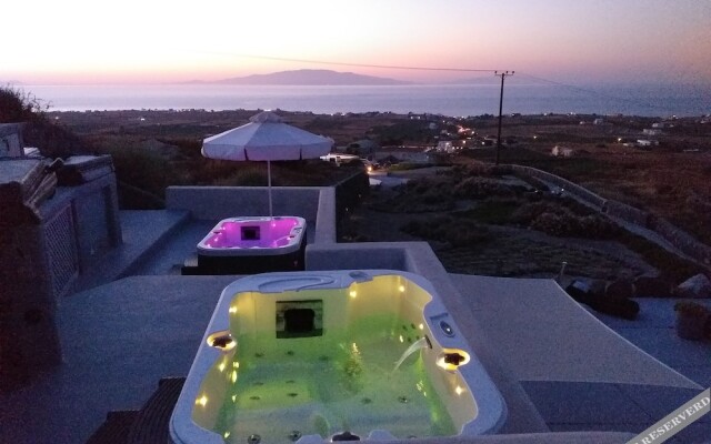 Danae Suites Santorini