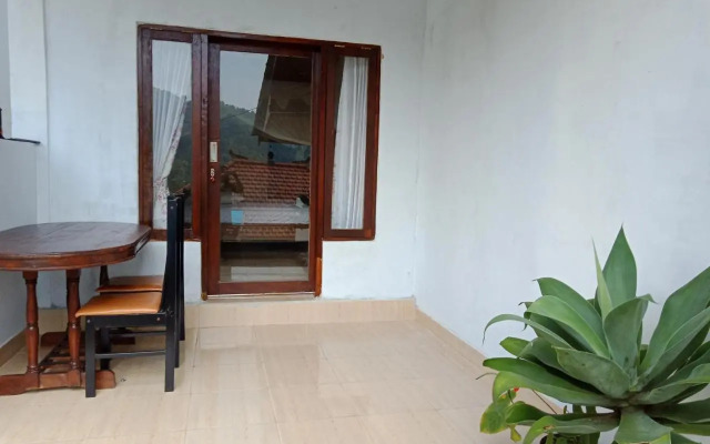 Adila Warung And Homestay