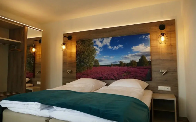 Meyn's Apartments & Hotel