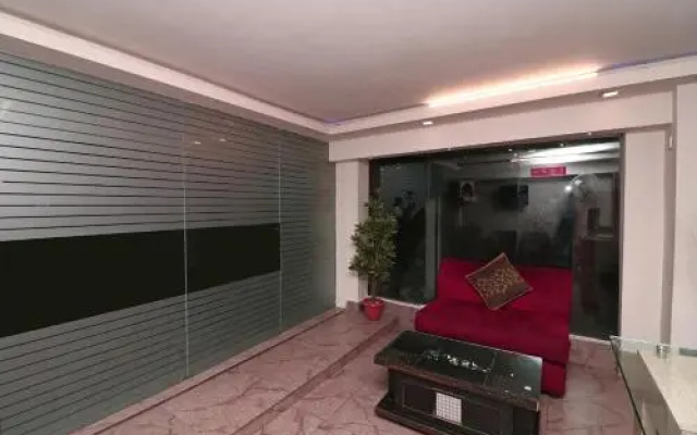 Hotel Days Inn by OYO