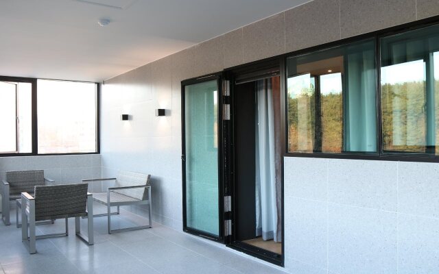 Brown dot Hotel Palyong