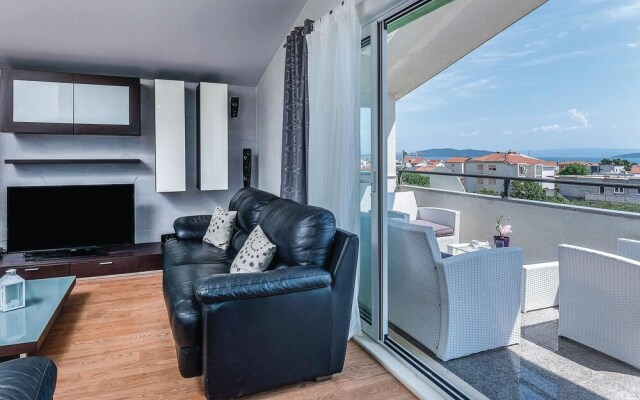 Nice Home in Kastel Novi With Sauna, Wifi and 8 Bedrooms