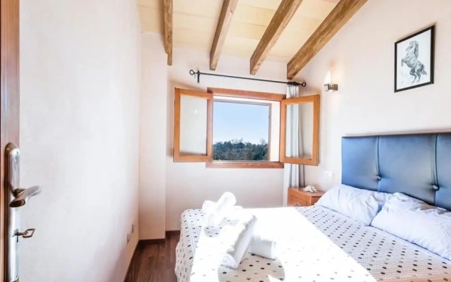 Villa - 4 Bedrooms with Pool and WiFi - 104238