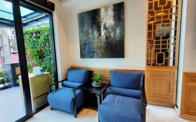 Ama's House Luxury Boutique Hotel