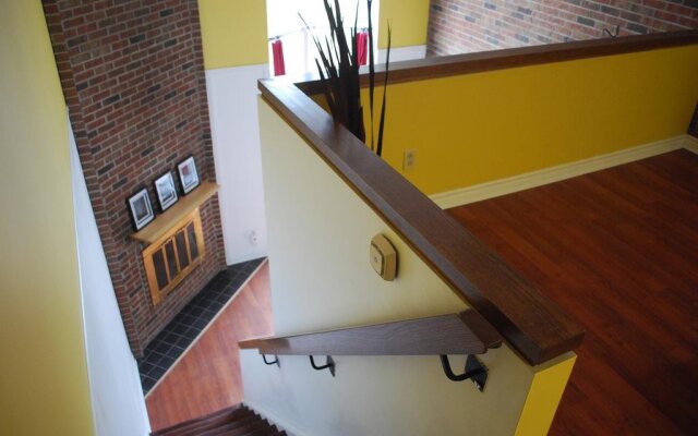 Lenau Guest House