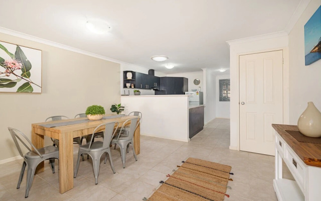 Beachside Breakaway U54 Cape View Resort