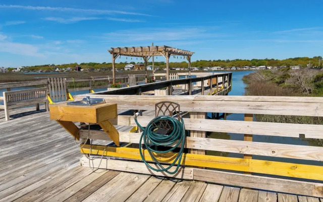 Taranova at Seawatch Inn