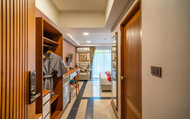 Siri Nakornpink Chiang Mai Hotel (Sha Plus+)