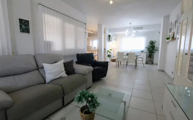 Tess Villa Andalusian Sun