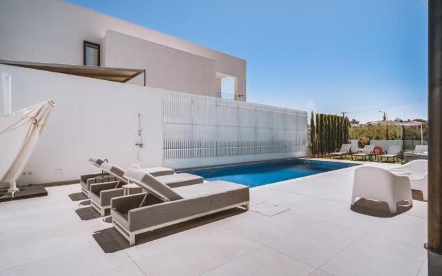 SunnyVillas: 3BR New Villa☆Private Pool in Pernera - White Swan