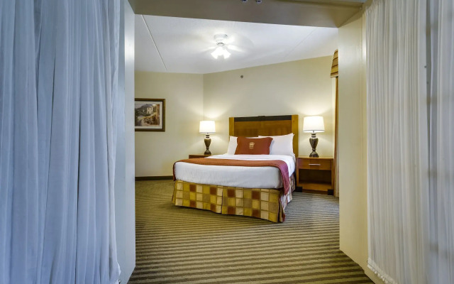 Monte Carlo Inn Barrie Suites