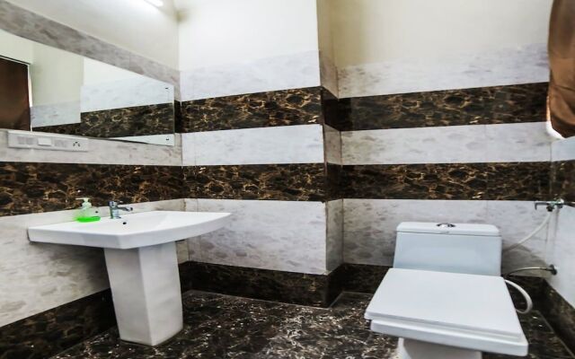 Spot On 37343 Hotel Abhimanyu Inn