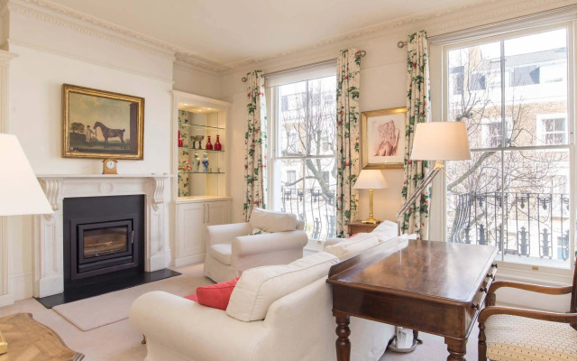 Veeve  House Courtnell Street Notting Hill
