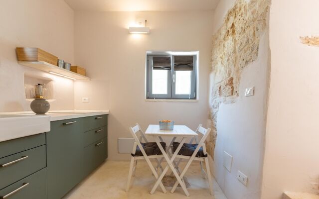 2495 Trullo I Tre Fichi by Perle di Puglia