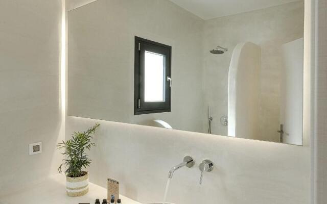 Onyx Hotel & Suites