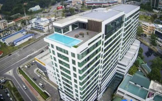 Kota Kinabalu CBD SKY HOTEL suites 2 bedrooms 7PAX