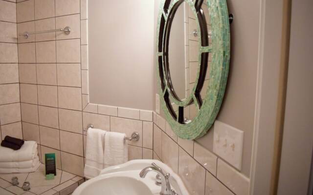 The Tilghman Island Inn