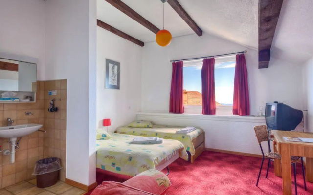 La Clef Des Champs — 3-star hotel in Val-de-Ruz