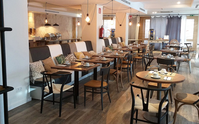 Hotel Windsor Tossa – Adults Only +16