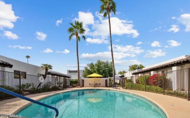 Villa Sunshine 2 Bedroom Condo by RedAwning