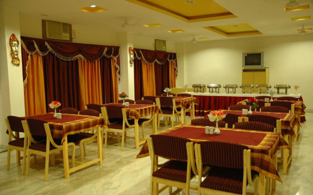 Gorbandh Hotel