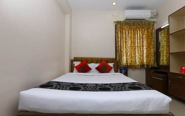 Oyo 40876 Sri Kamadhenu Residency