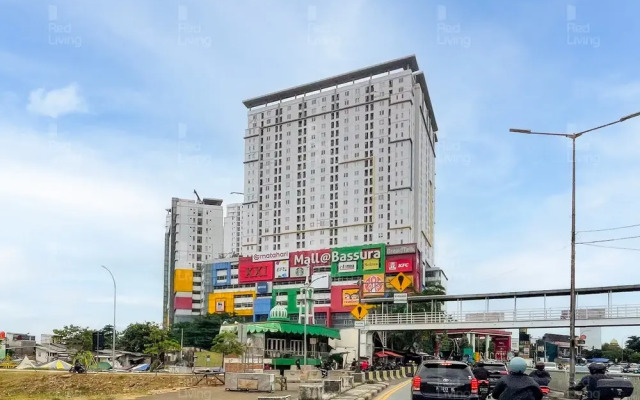 RedLiving Apartemen Bassura City - Gracefull Rooms Tower Dahlia