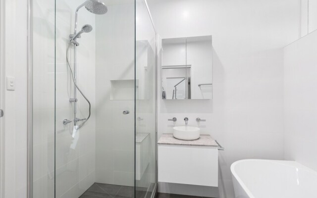 BOUTIQUE STAYS - Brighton by the Sea