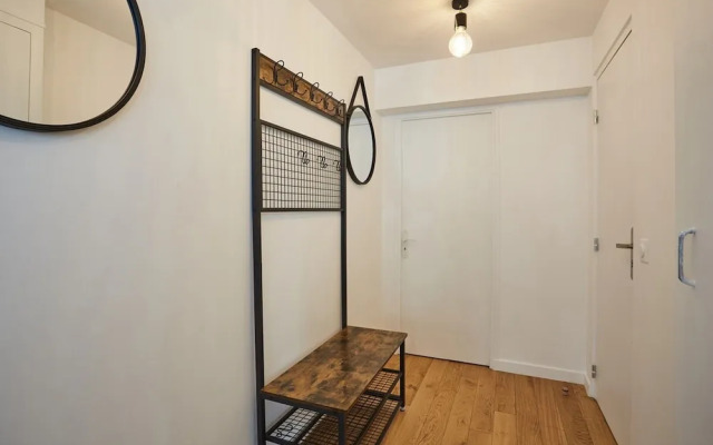 Sublime 3 Bedroom Flat Batignolle Montmartre