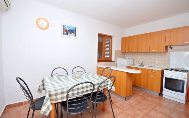 Apartments and Rooms Gordana