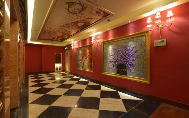 The Royal Pinnacle Hotel