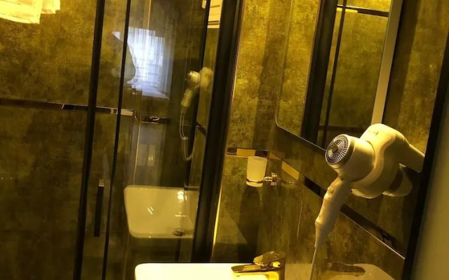 Antique Art Residence