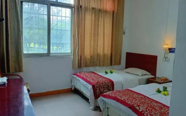 Dreamland Convenience Hotel