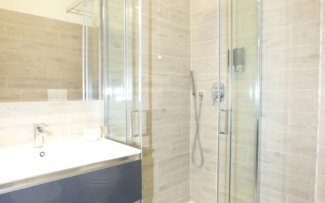 Unique Luxury Apartment and Rooms