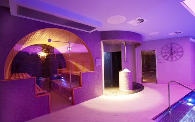 Grand Plaza Hotel & Wellness