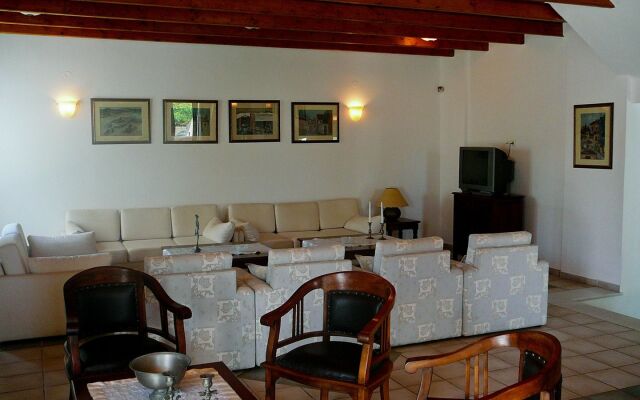 Eva Suites