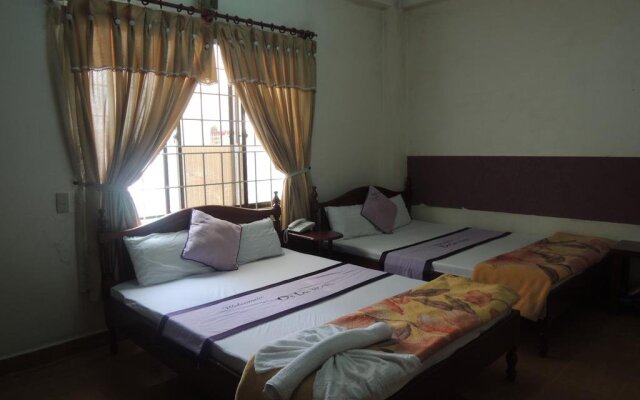 Khách Sạn Dạ Lan
