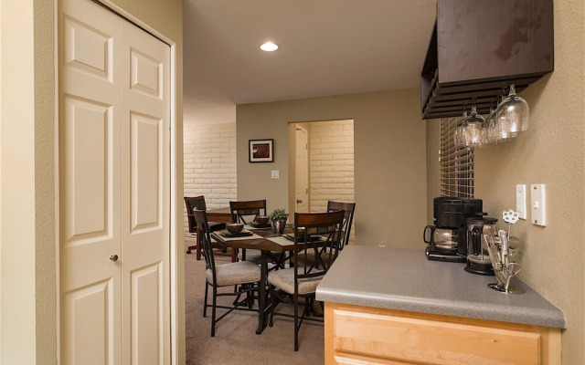 Parktopia 1 BR by Casago