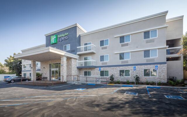 Holiday Inn Express Sunnyvale - Silicon Valley, an IHG Hotel