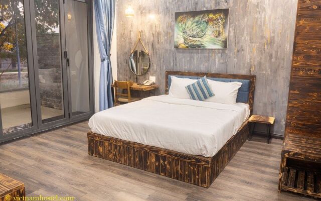 The Kouple by The Vietnam Hostel