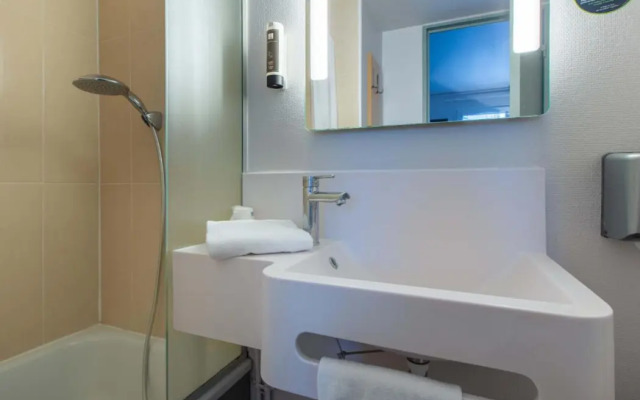 B&B HOTEL Châteauroux Aéroport