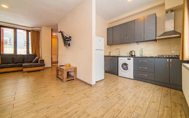 Gio’s Family house