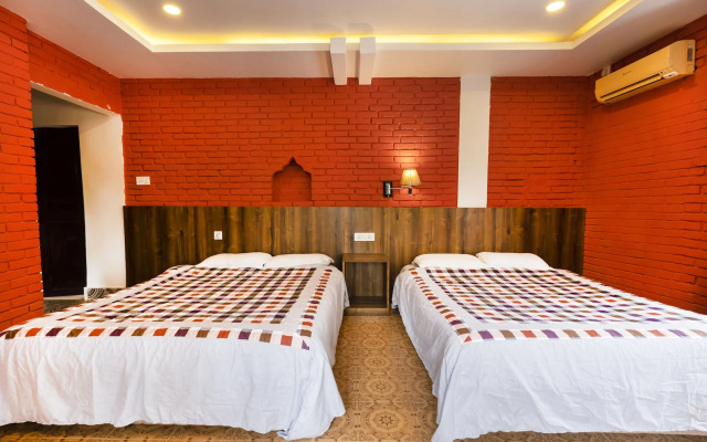 Hotel Parkside & Swimming Pool-Between Greenery and Azure ,Your Perfect Retreat