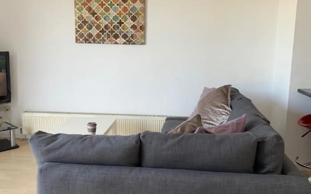 Two Bedroom Balcony Apartment Liverpool
