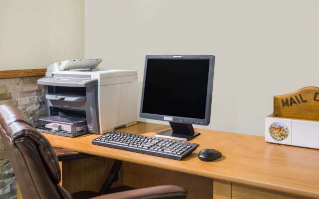 Travelodge by Wyndham Loveland/Fort Collins Area