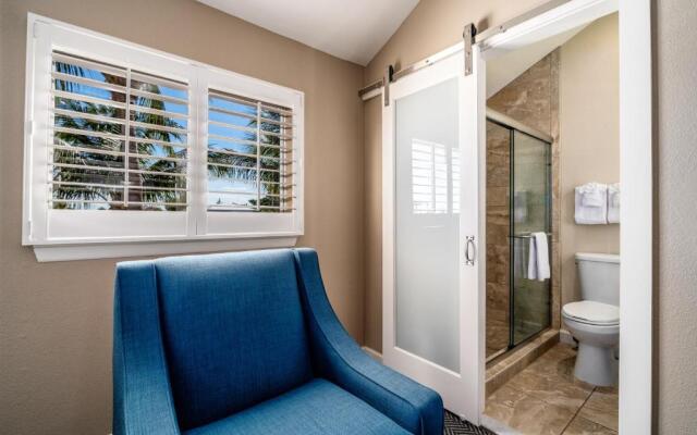 Waterside Suites & Marina