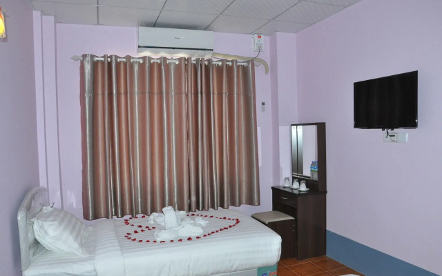 Man Shwe Li Hotel