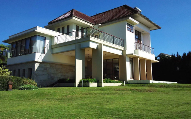 Villa Sophia Cimacan Puncak