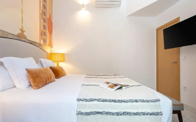 Cozy 3BD Duplex in Seville Center Gran Poder II